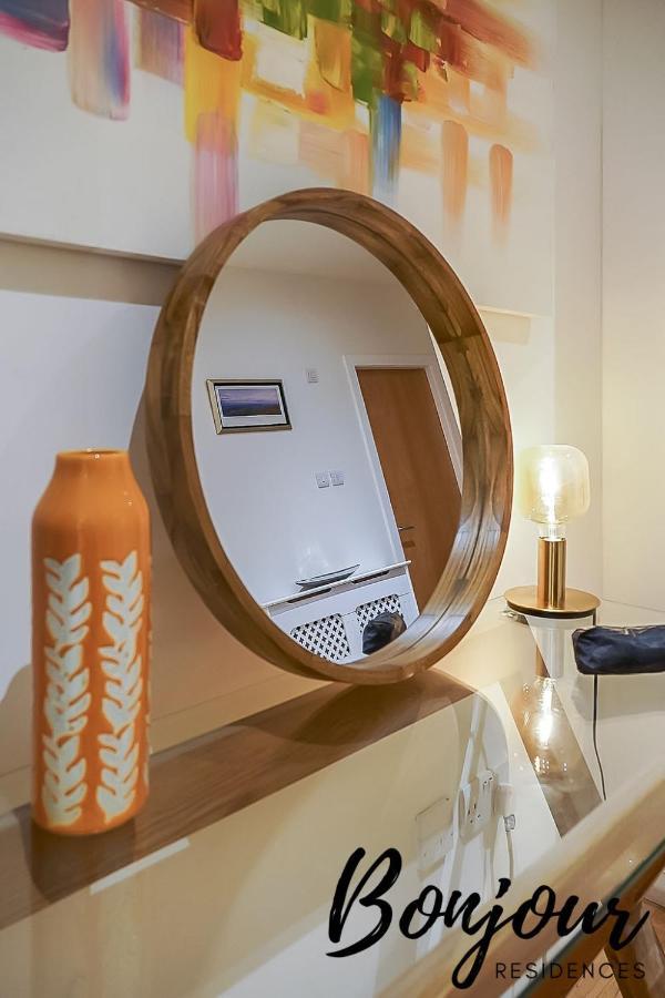 Spacious 2Br-1Ba - Grassmarket - Free Parking By Bonjour Residences 爱丁堡 外观 照片