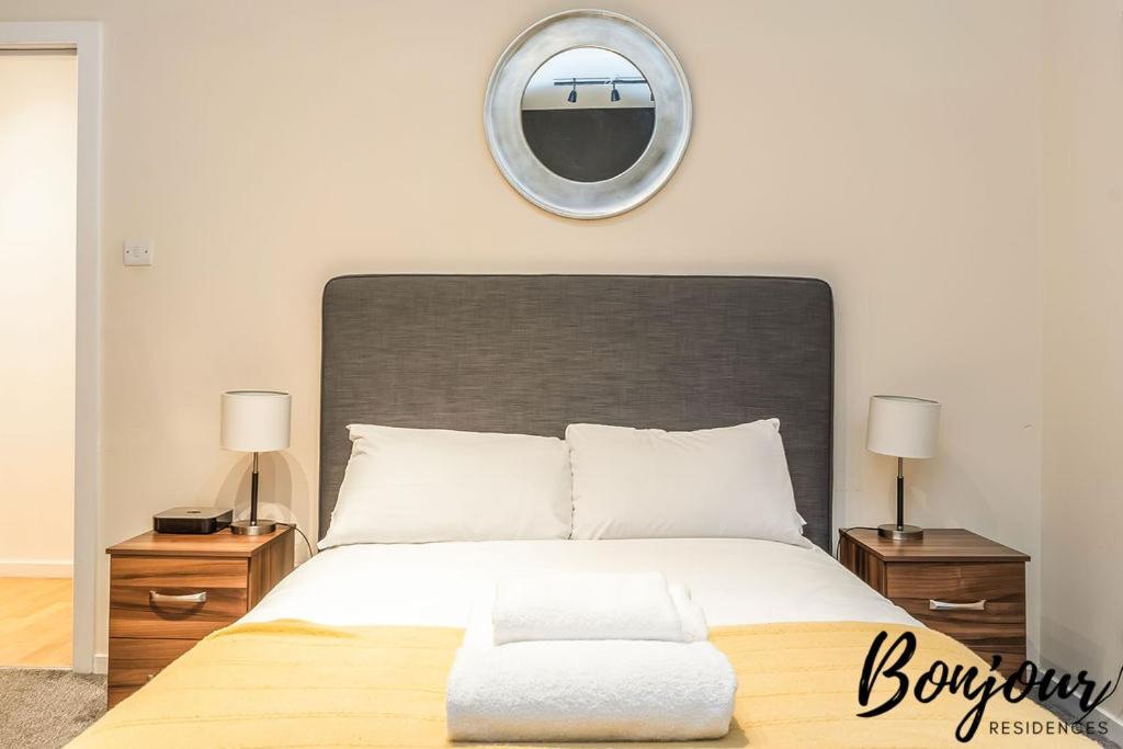 Spacious 2Br-1Ba - Grassmarket - Free Parking By Bonjour Residences 爱丁堡 外观 照片
