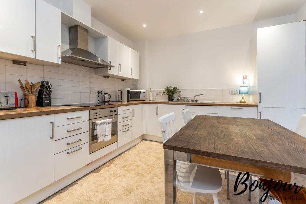 Spacious 2Br-1Ba - Grassmarket - Free Parking By Bonjour Residences 爱丁堡 外观 照片