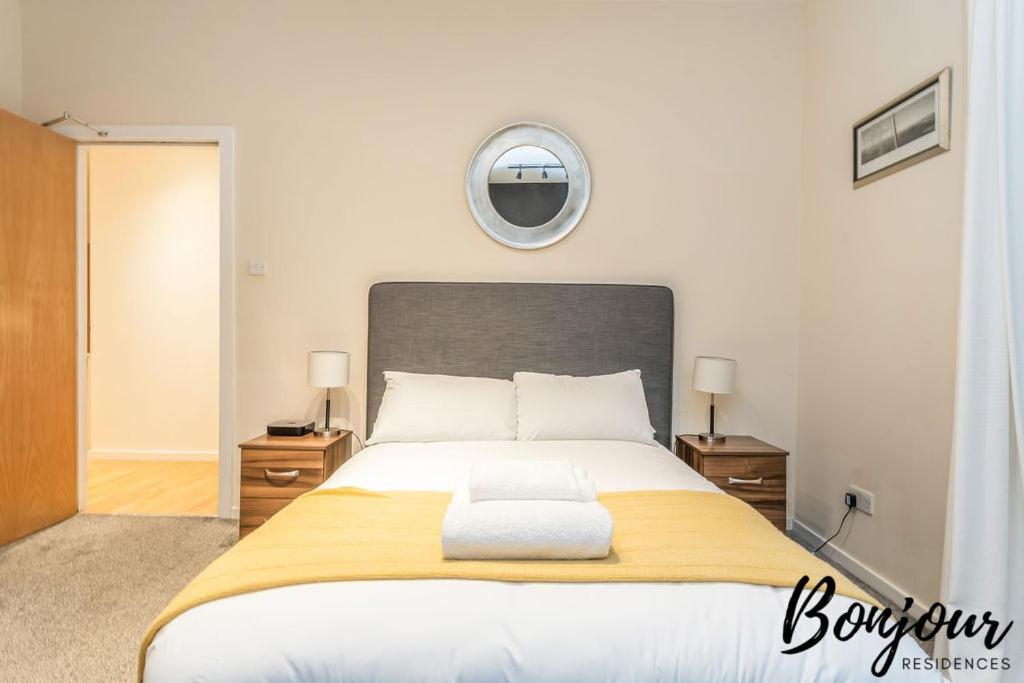 Spacious 2Br-1Ba - Grassmarket - Free Parking By Bonjour Residences 爱丁堡 外观 照片