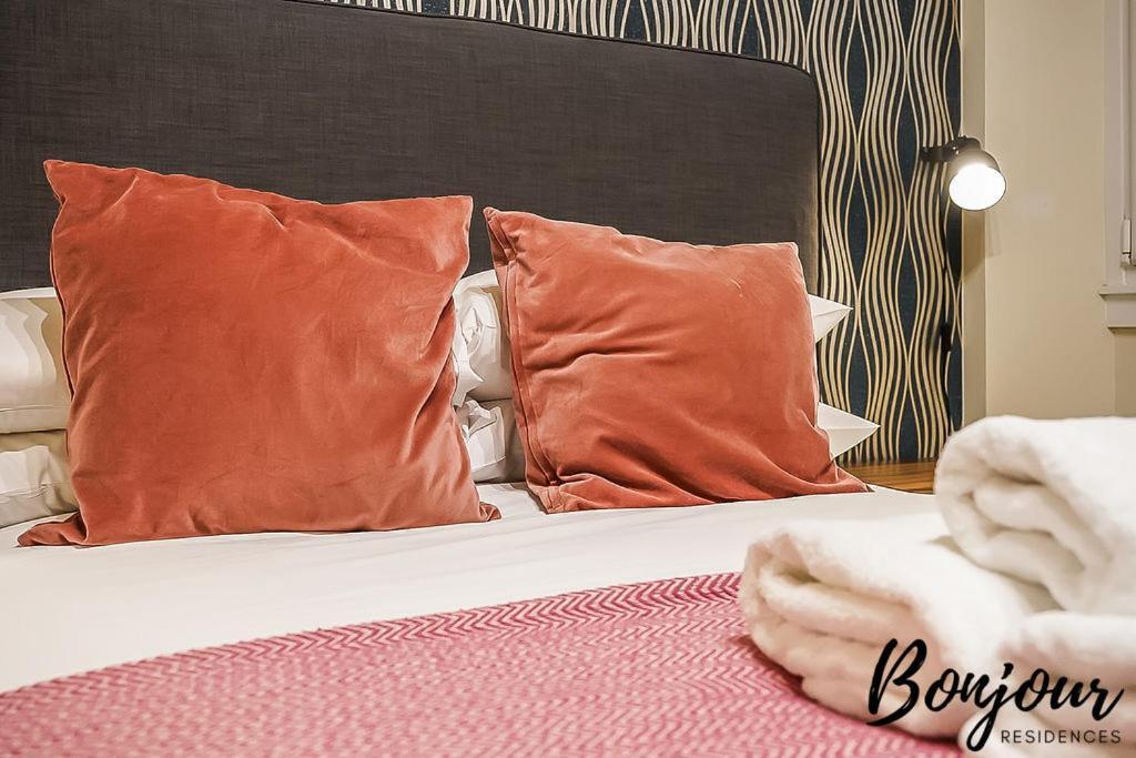 Spacious 2Br-1Ba - Grassmarket - Free Parking By Bonjour Residences 爱丁堡 外观 照片